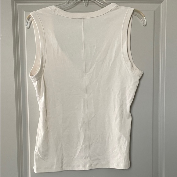 Universal Thread White V-Neck Tank - Picture 3 of 3